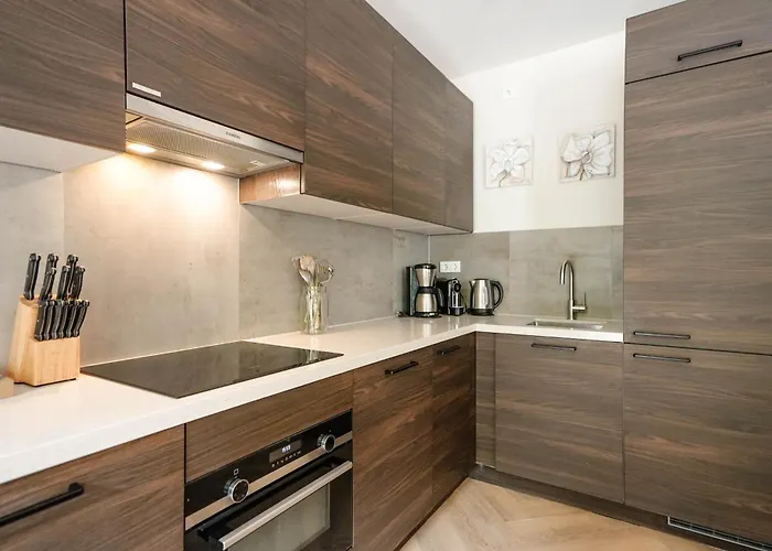 Daire Park Executive 102 *