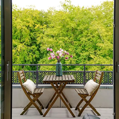 Park Executive 102 Apartman Hága