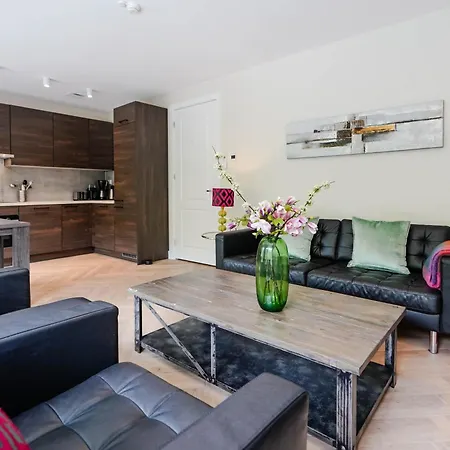 Park Executive 102 アパート