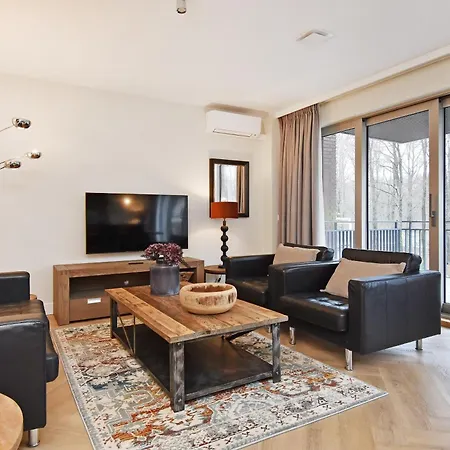 Park Executive 102 * لاهاي