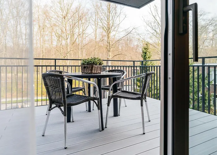 Park Executive 102 Apartment *