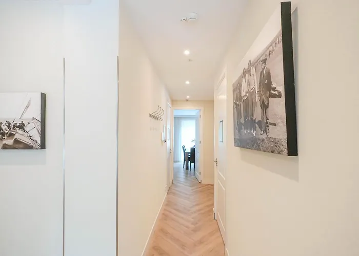 Park Executive 102 * لاهاي