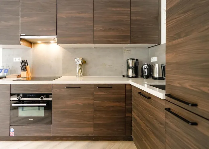 Park Executive 102 Apartment