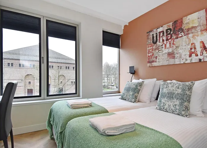 Park Executive 102 Apartment